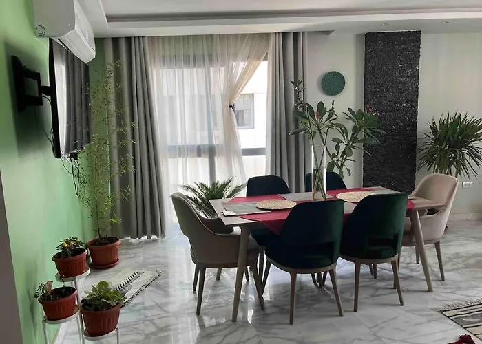 Newly Refurbished Flat, Marble Floors.Central Cairo
